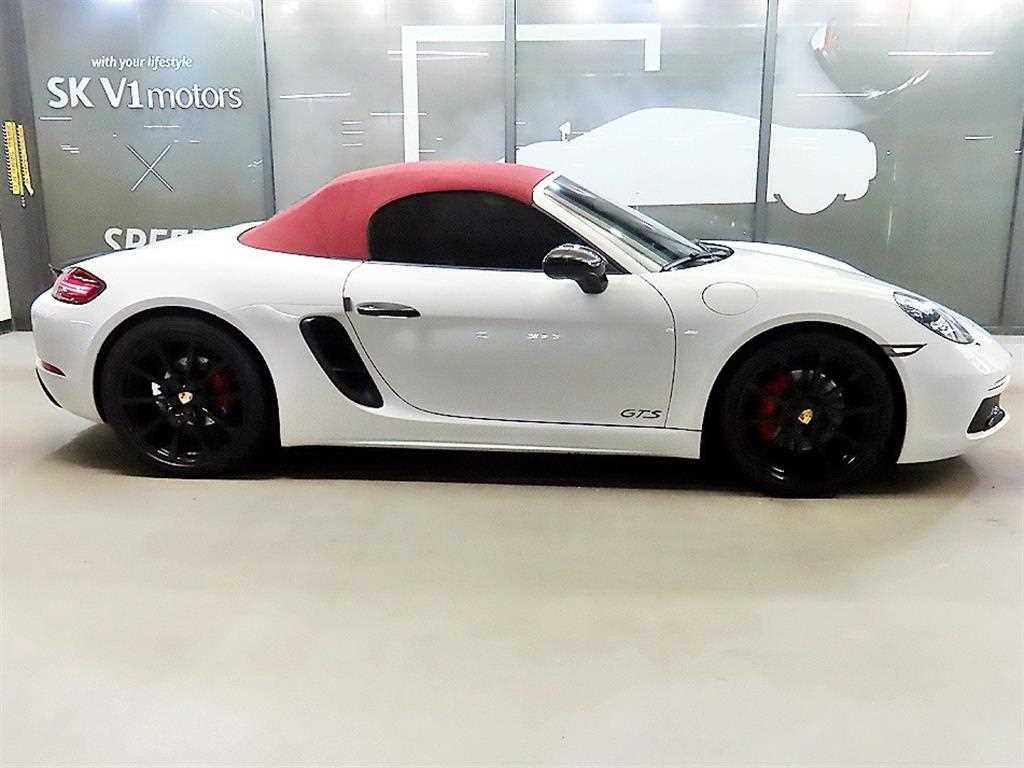 Porsche 718 - Vista 3