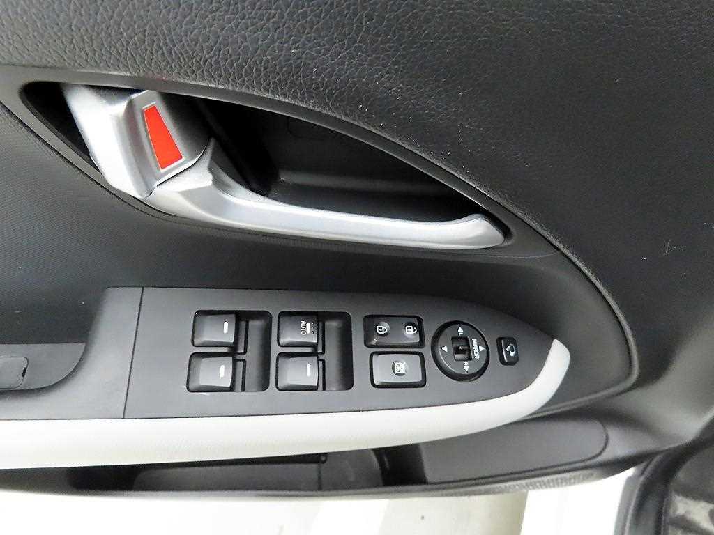KIA Ray 2023 Blanco - Importación desde Corea - HF Imports Iquique - Foto 13