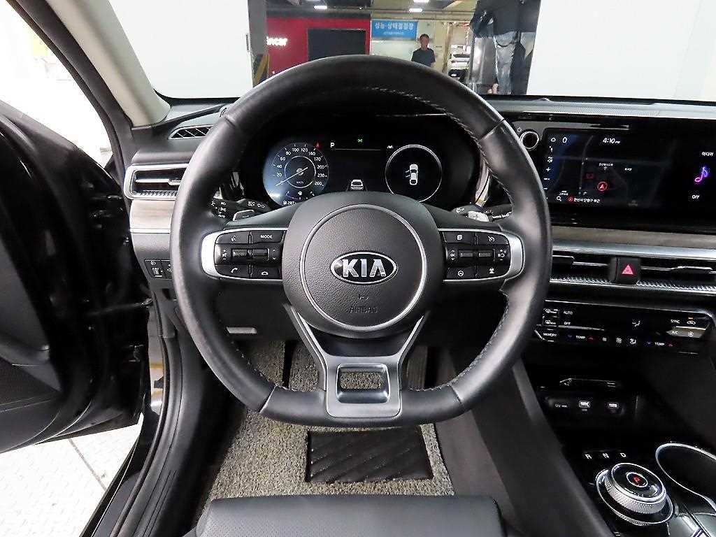 KIA K5 - Vista 11