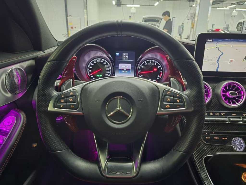 Mercedes Benz C Class - Vista 11