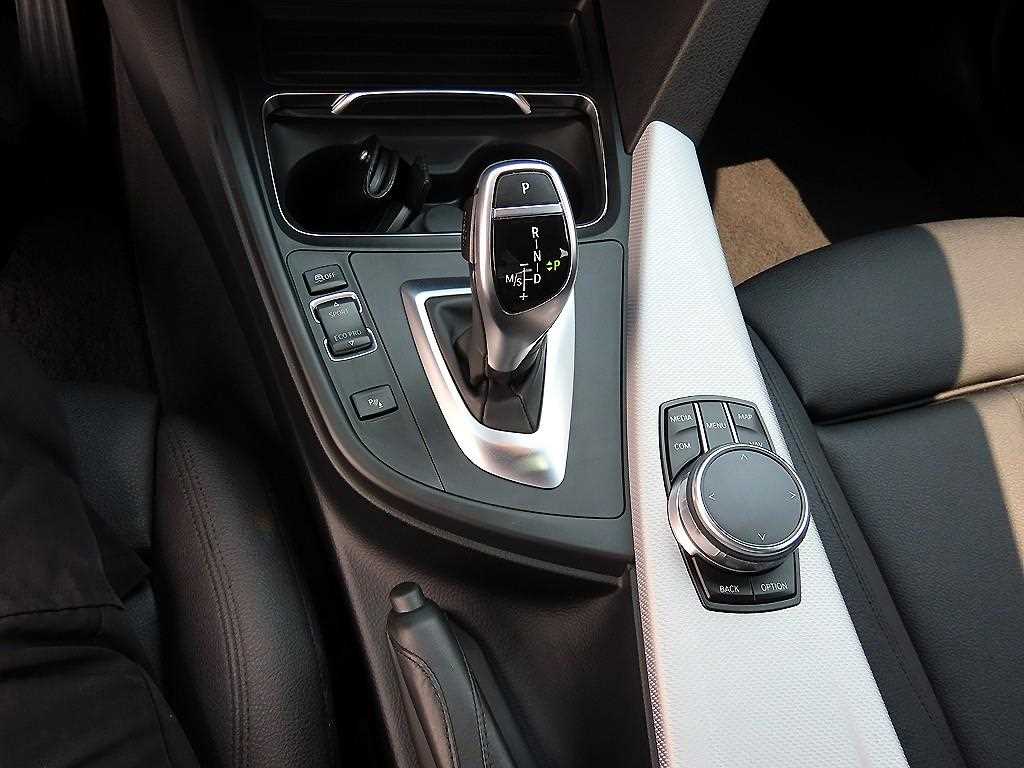 BMW 3 series 2017 Blanco - Importación desde Corea - HF Imports Iquique - Foto 13