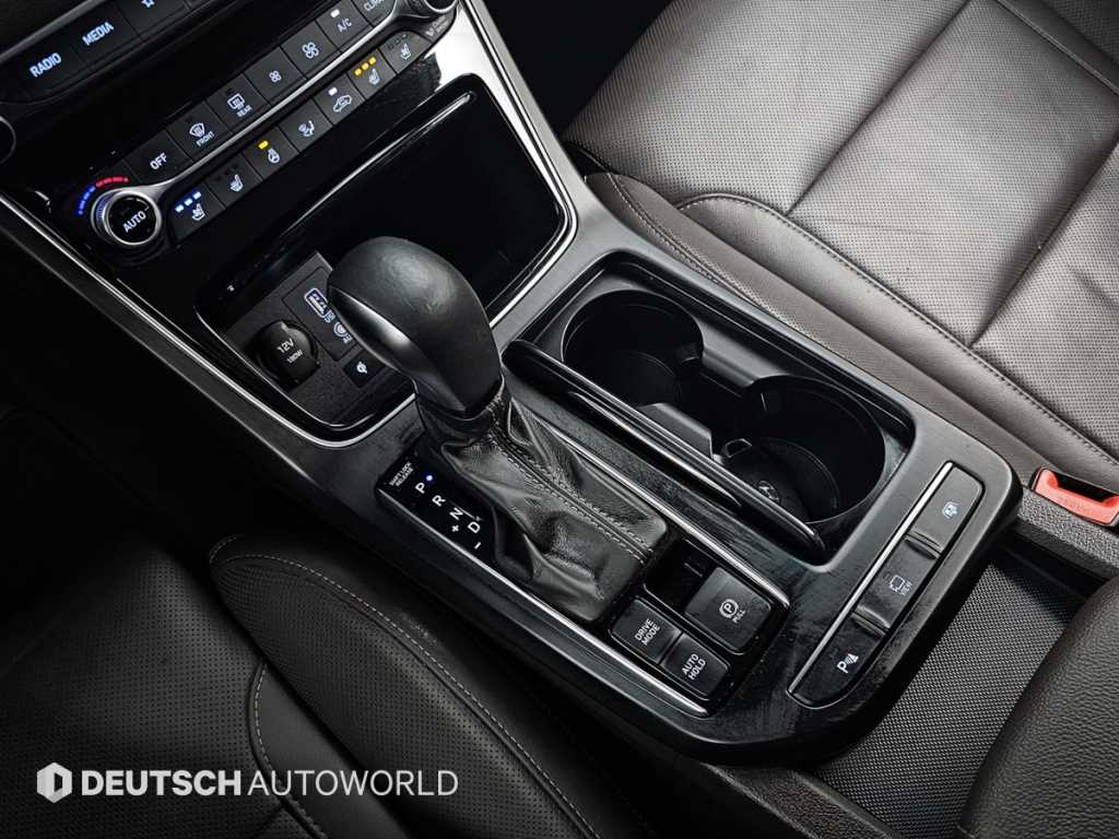 HYUNDAI Grandeur - Vista 11