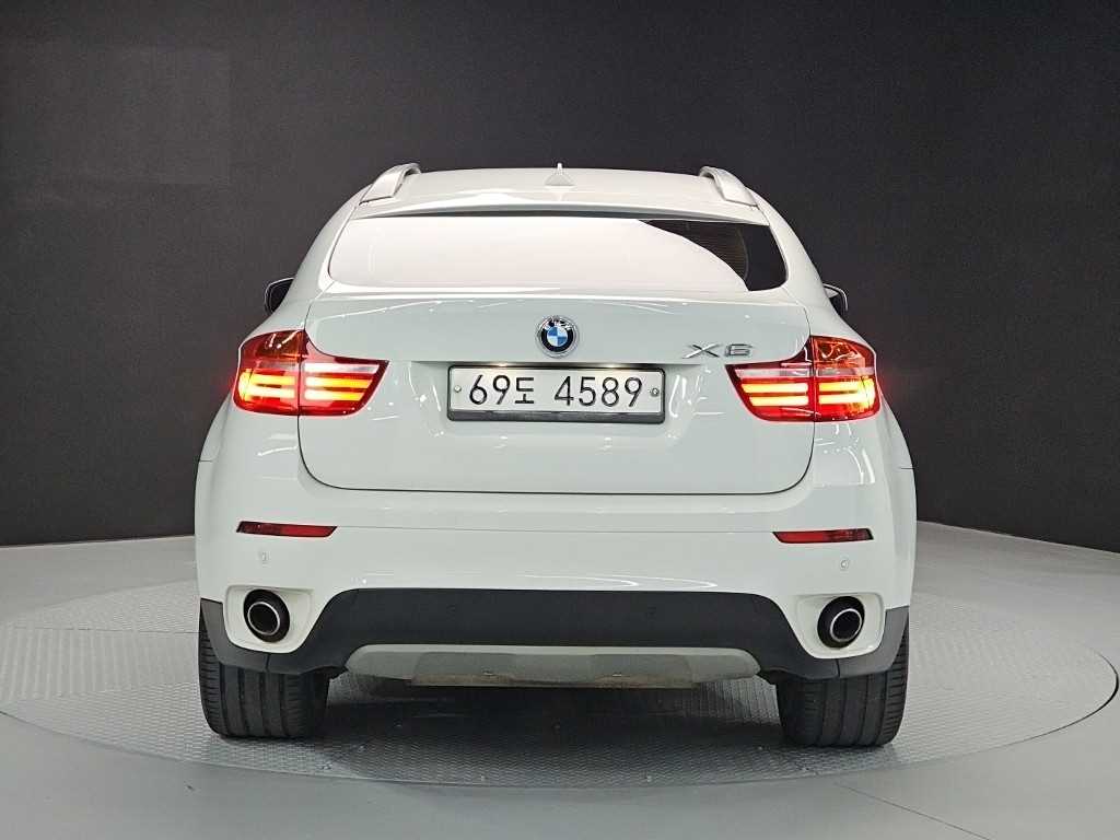 BMW X6 - Vista 3