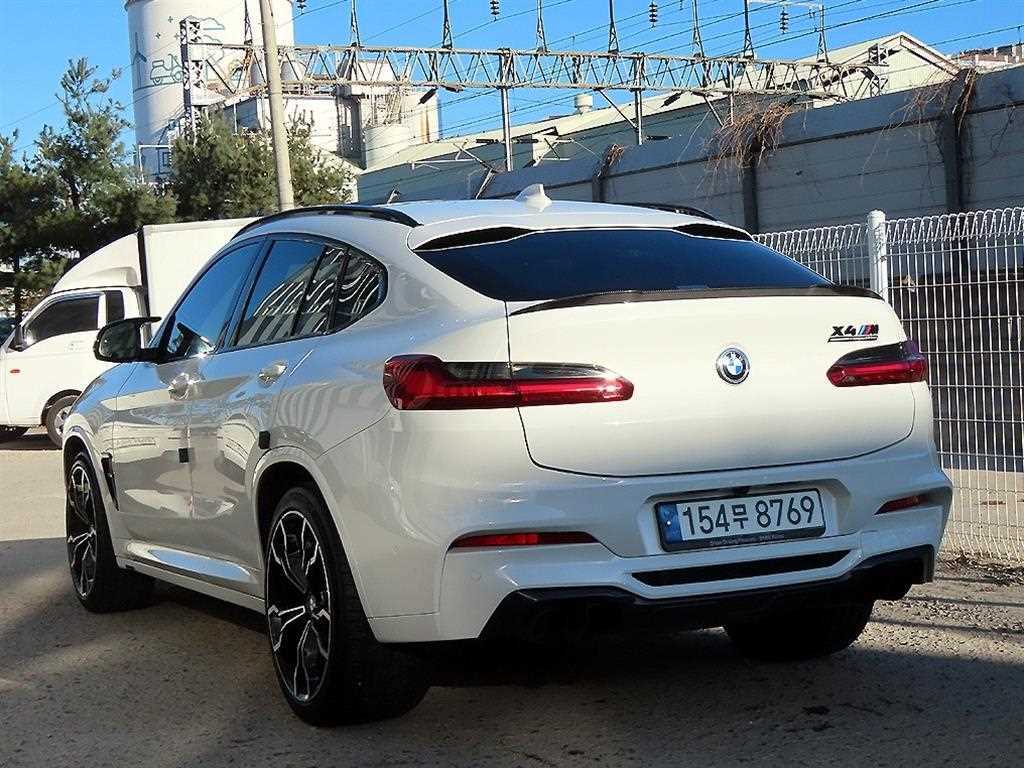 BMW X4M - Vista 3