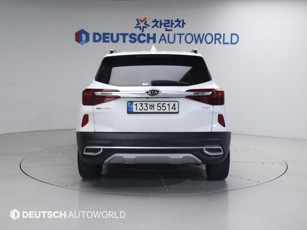 KIA Seltos - Vista 6