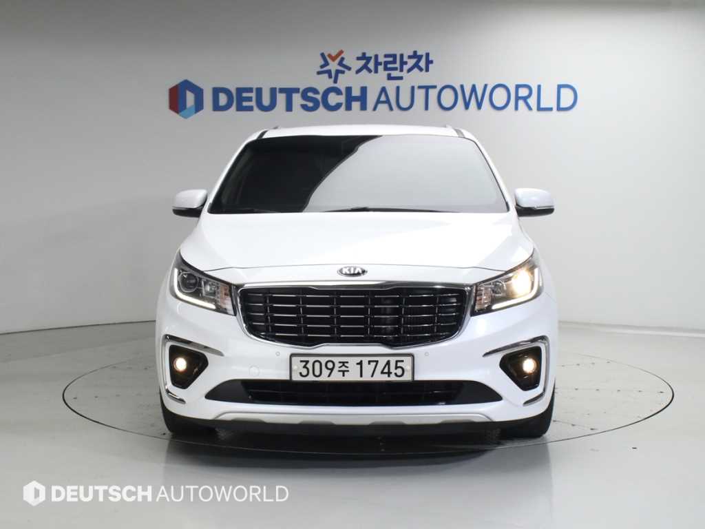 KIA Carnival - Vista 3