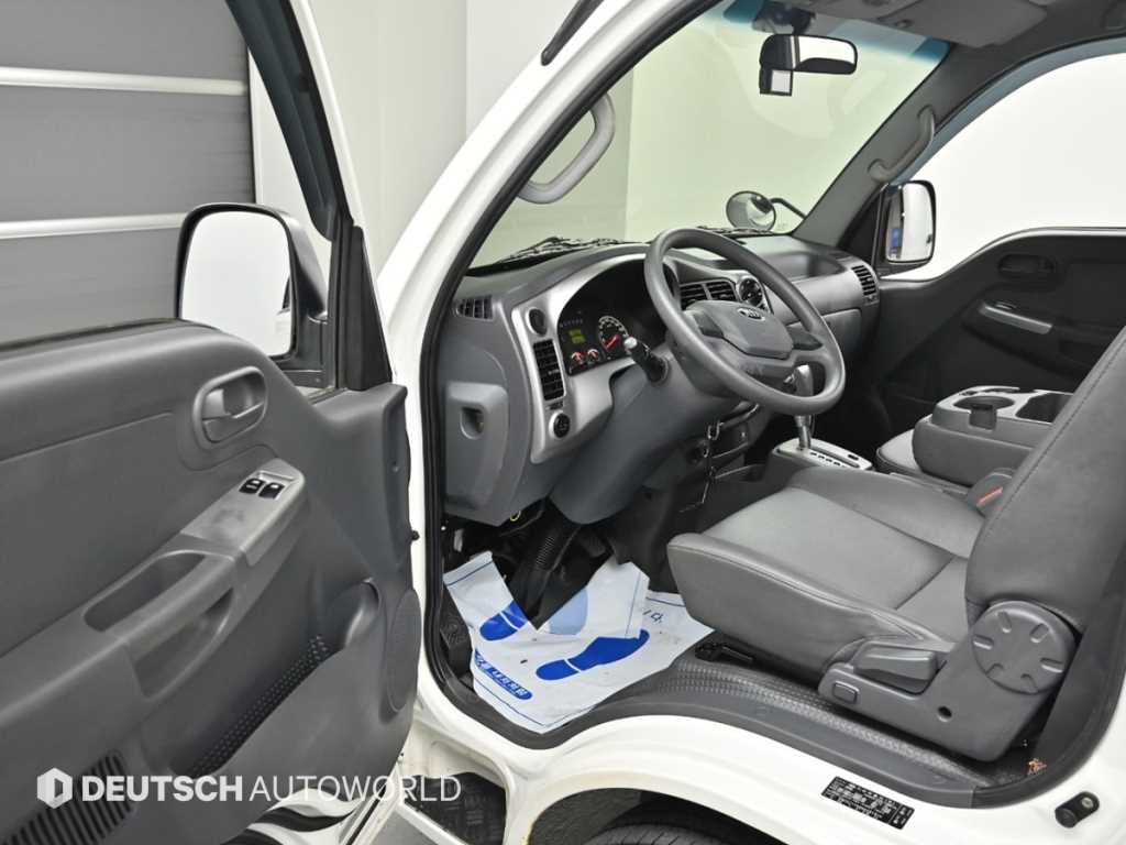 Small Truck Cargo (small) 2016 Blanco - Importación desde Corea - HF Imports Iquique - Foto 13