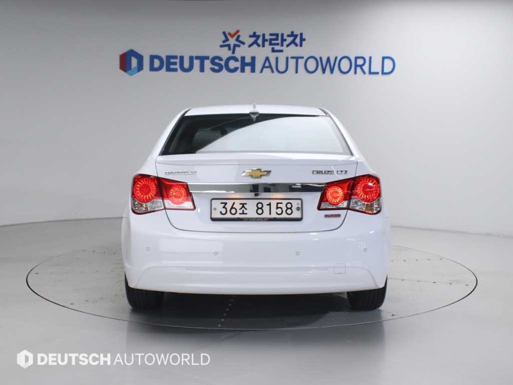 Chevrolet Cruise - Vista 6