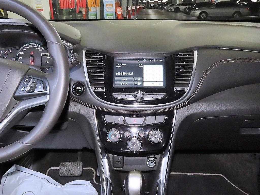 Chevrolet Trax 2017 Negro - Importación desde Corea - HF Imports Iquique - Foto 13