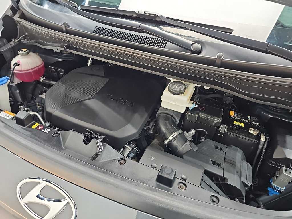 HYUNDAI Staria - Vista 7
