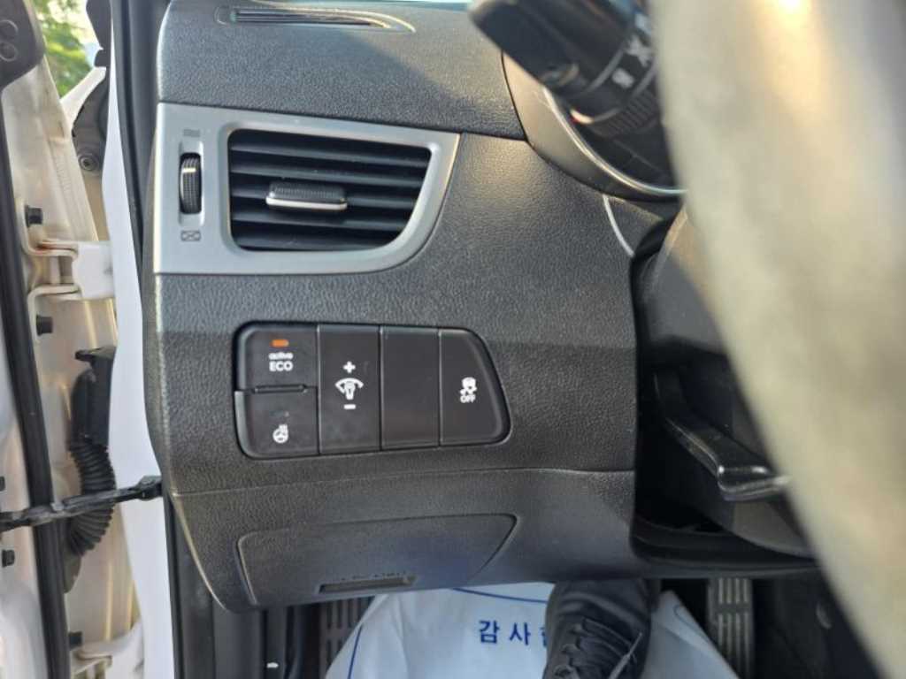 HYUNDAI Avante 2014 Blanco - Importación desde Corea - HF Imports Iquique - Foto 14