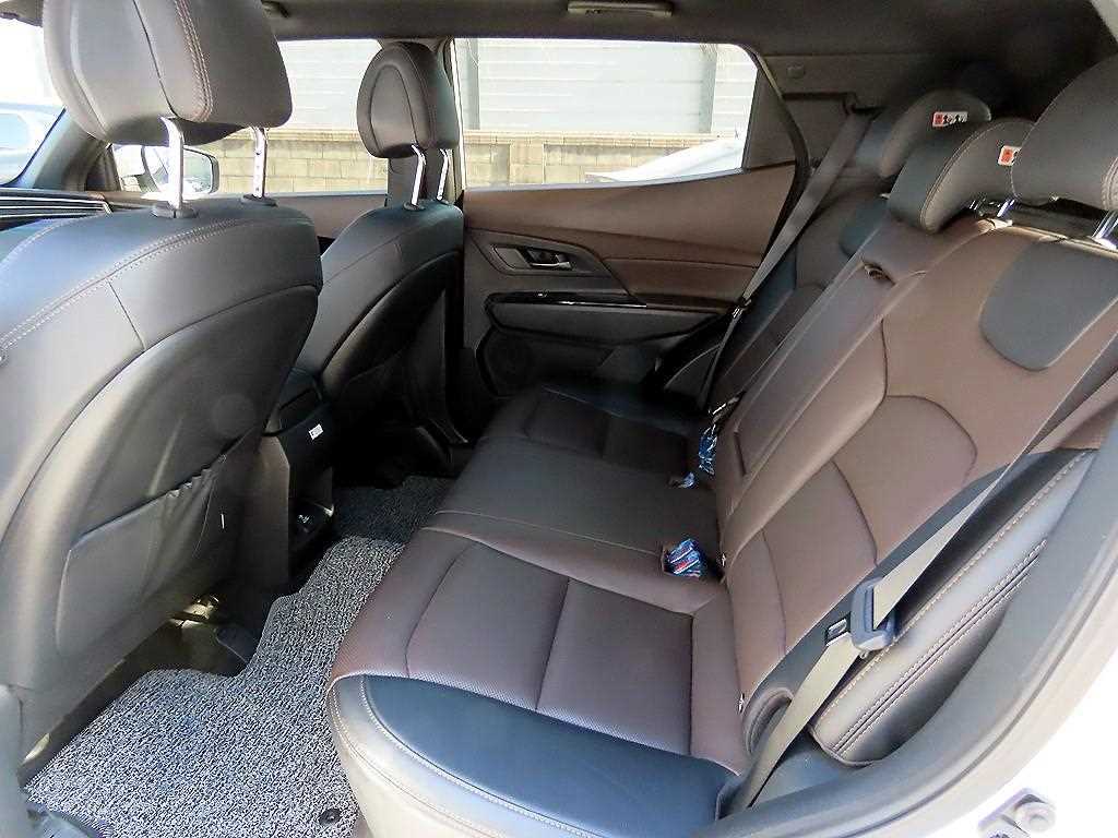 Ssangyong Korando - Vista 8