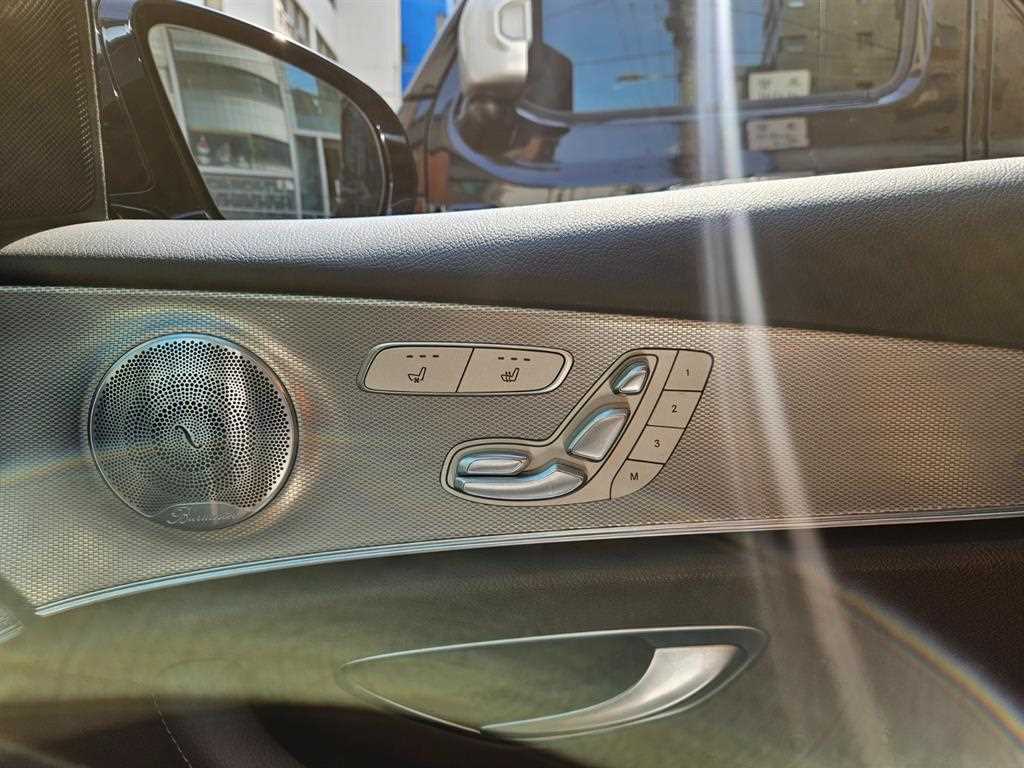 Mercedes Benz E class 2020 Negro - Importación desde Corea - HF Imports Iquique - Foto 19