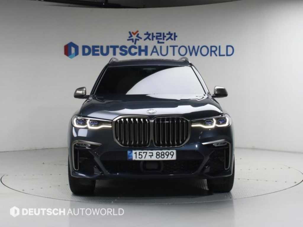 BMW X7 - Vista 3