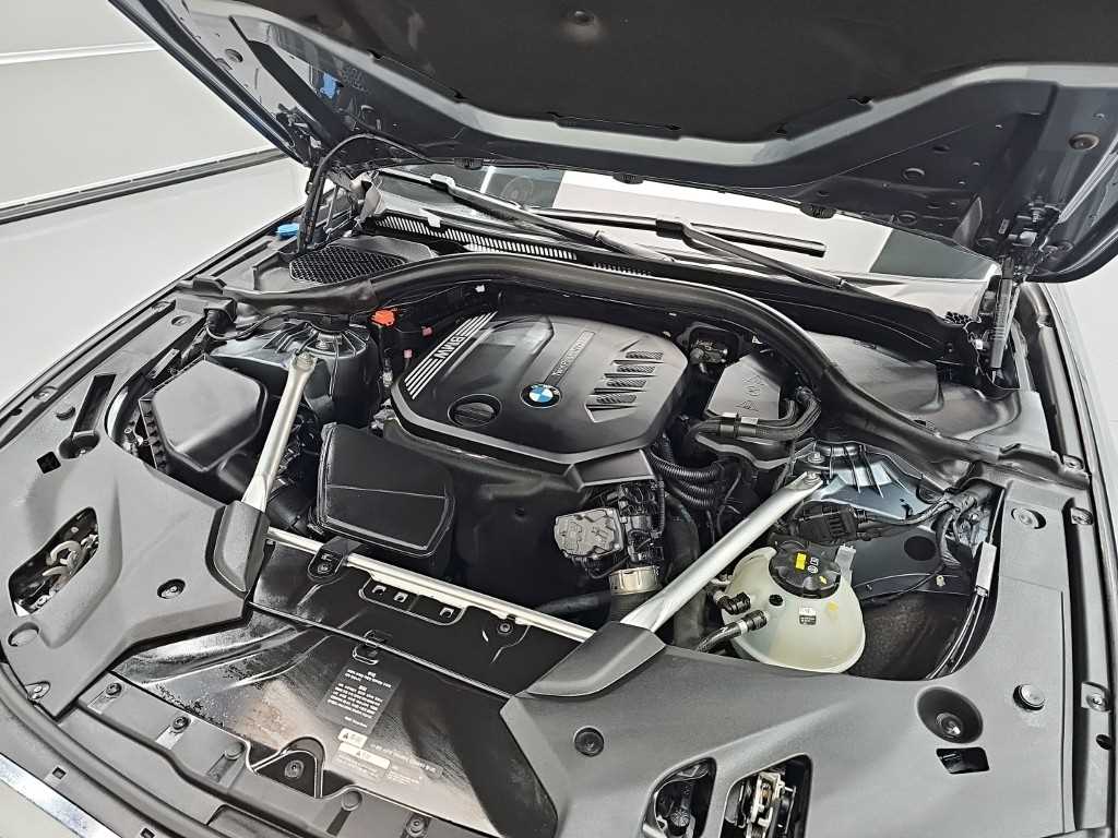 BMW 5 Series - Vista 7