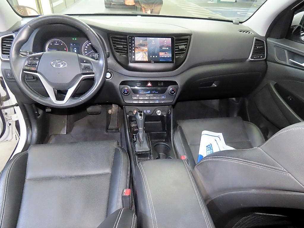 HYUNDAI Tucson - Vista 12