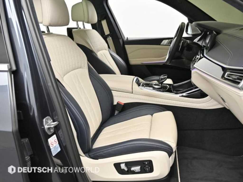 BMW X7 - Vista 12