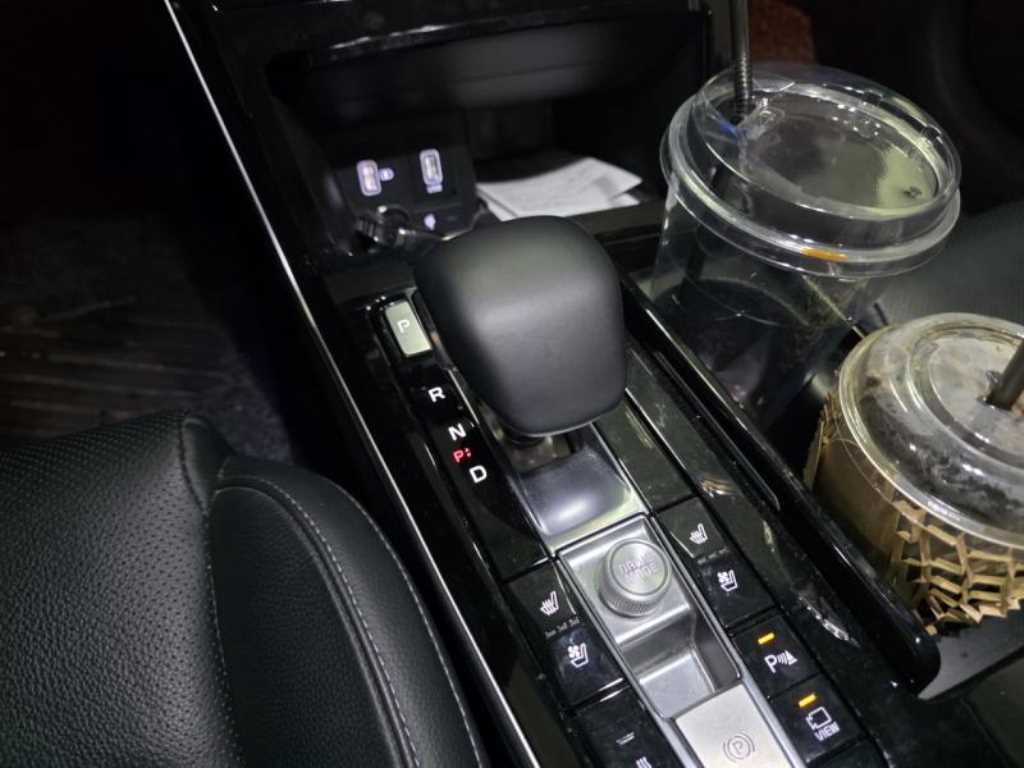 KIA K7 - Vista 12