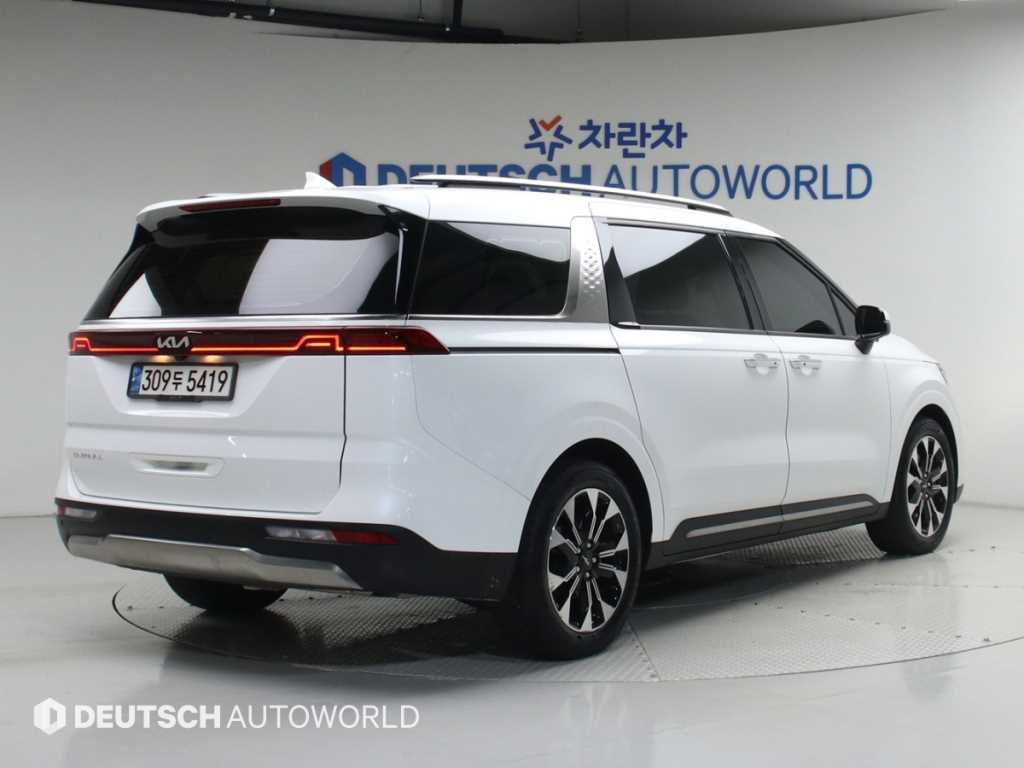 KIA Carnival - Vista 2
