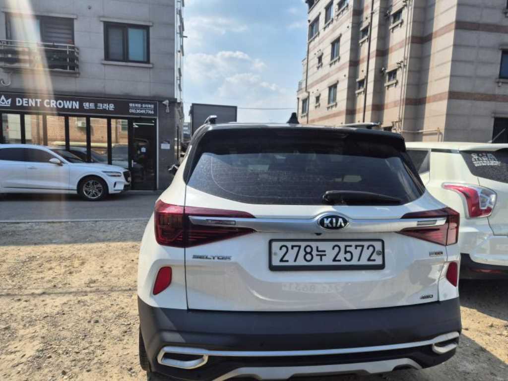 KIA Seltos - Vista 6