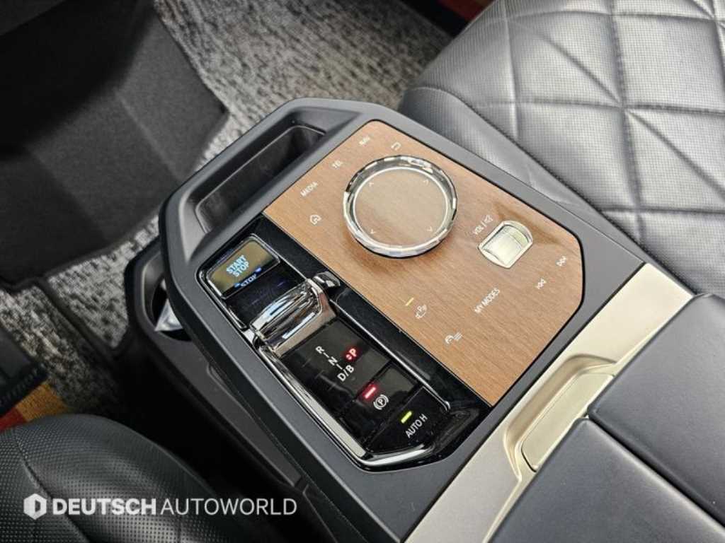 BMW iX - Vista 11