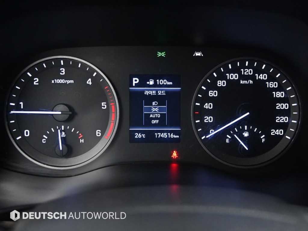 HYUNDAI Tucson - Vista 10