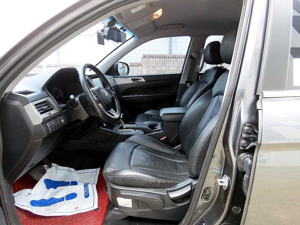 Ssangyong Rexton - Vista 7