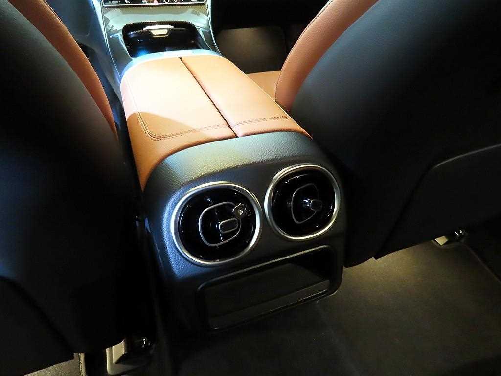 Mercedes Benz C Class 2023 Blanco - Importación desde Corea - HF Imports Iquique - Foto 17