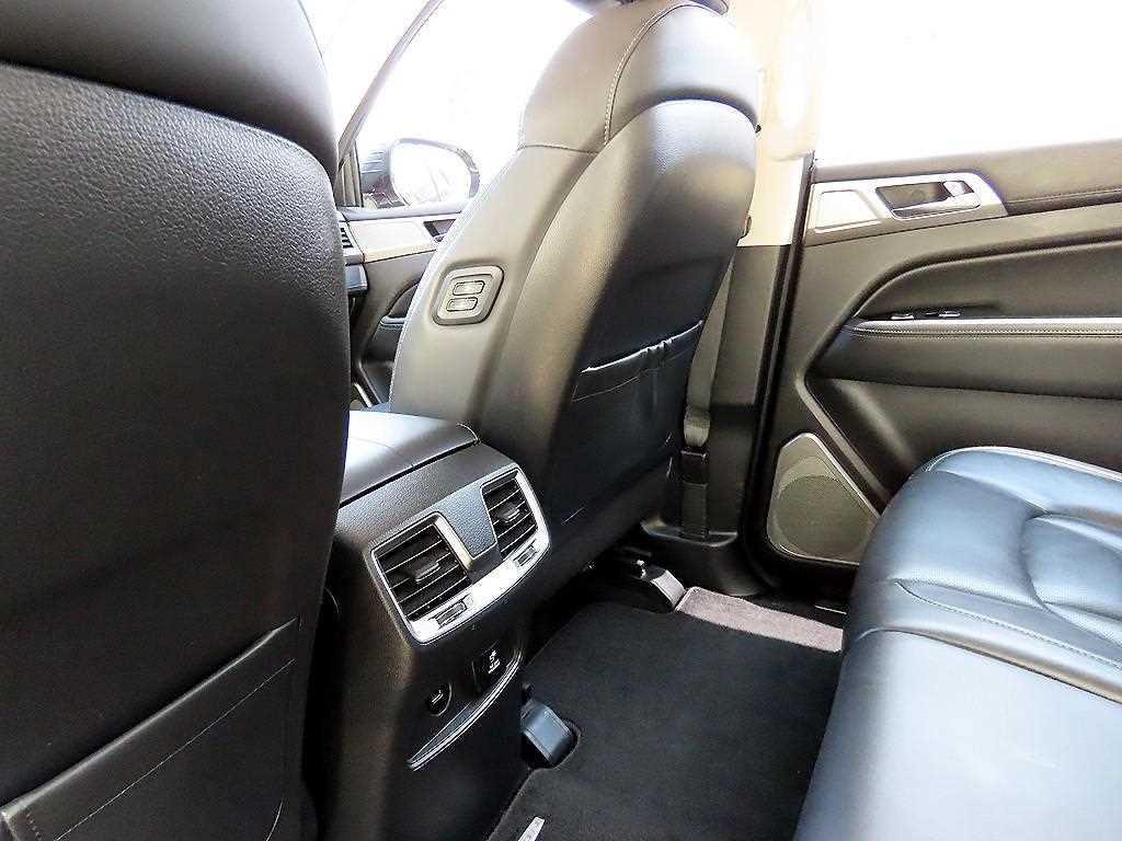 Ssangyong Rexton 2018 Negro - Importación desde Corea - HF Imports Iquique - Foto 17