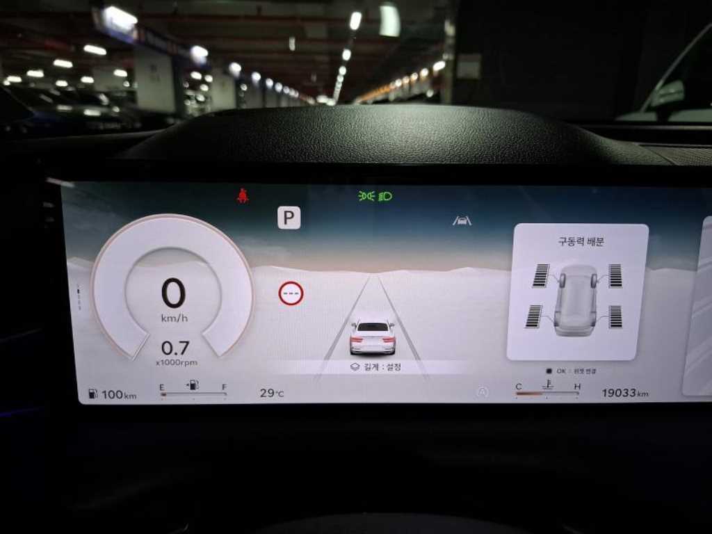 Genesis G80 - Vista 10