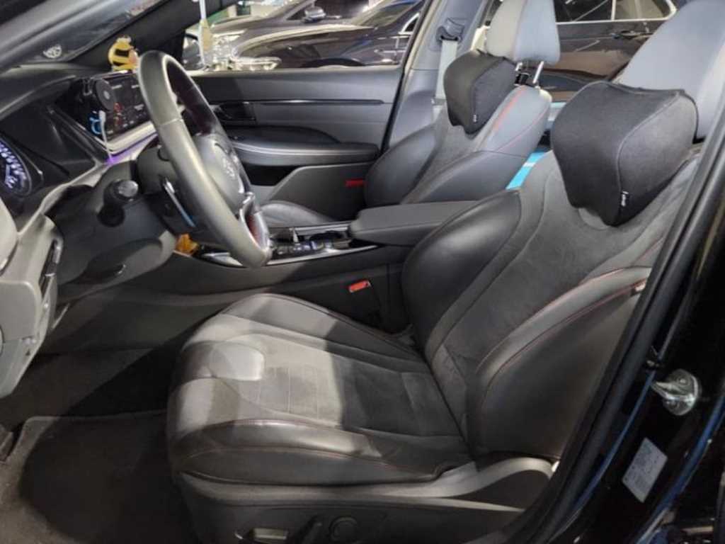 HYUNDAI Sonata - Vista 3