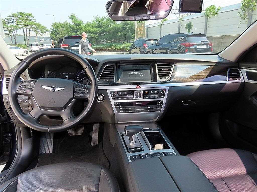 Genesis G80 - Vista 9