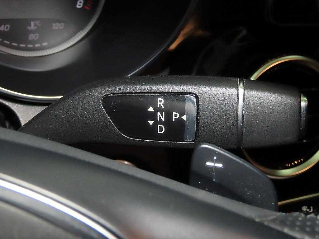 Mercedes Benz C Class 2014 Blanco - Importación desde Corea - HF Imports Iquique - Foto 15