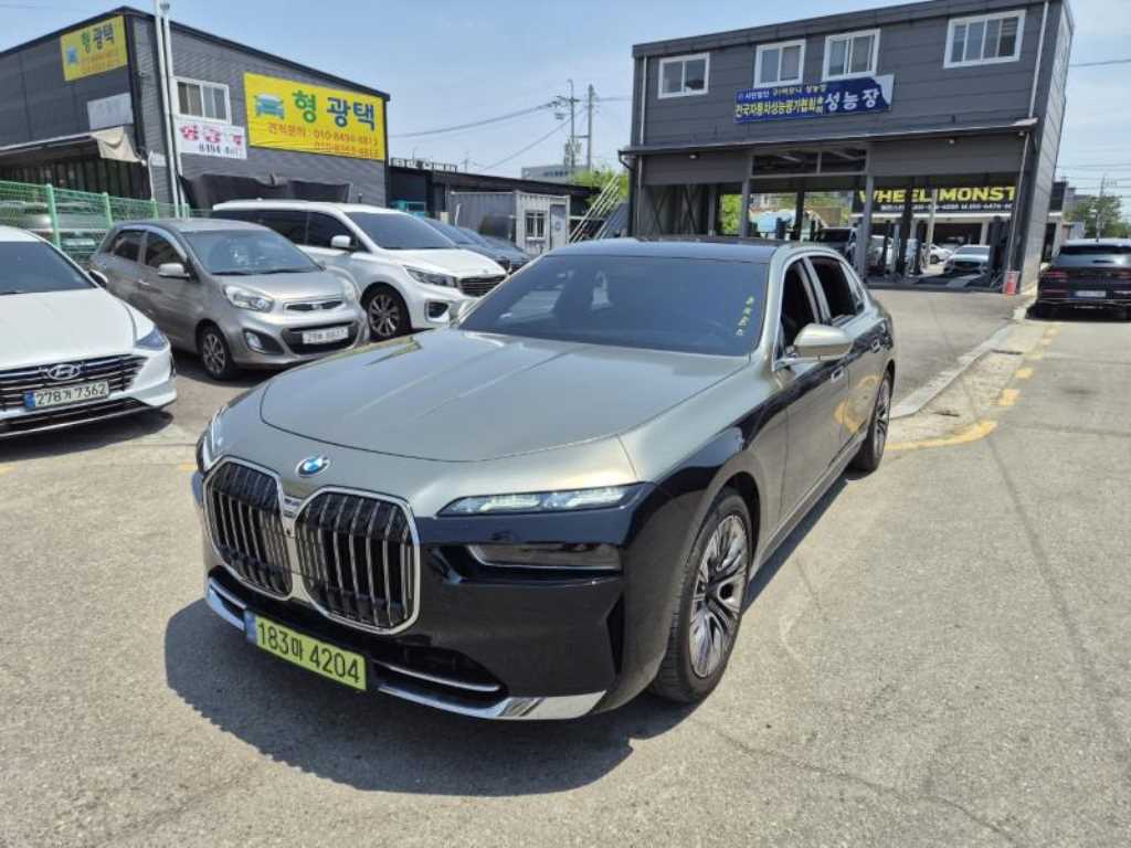 BMW 7 Series - Vista 2