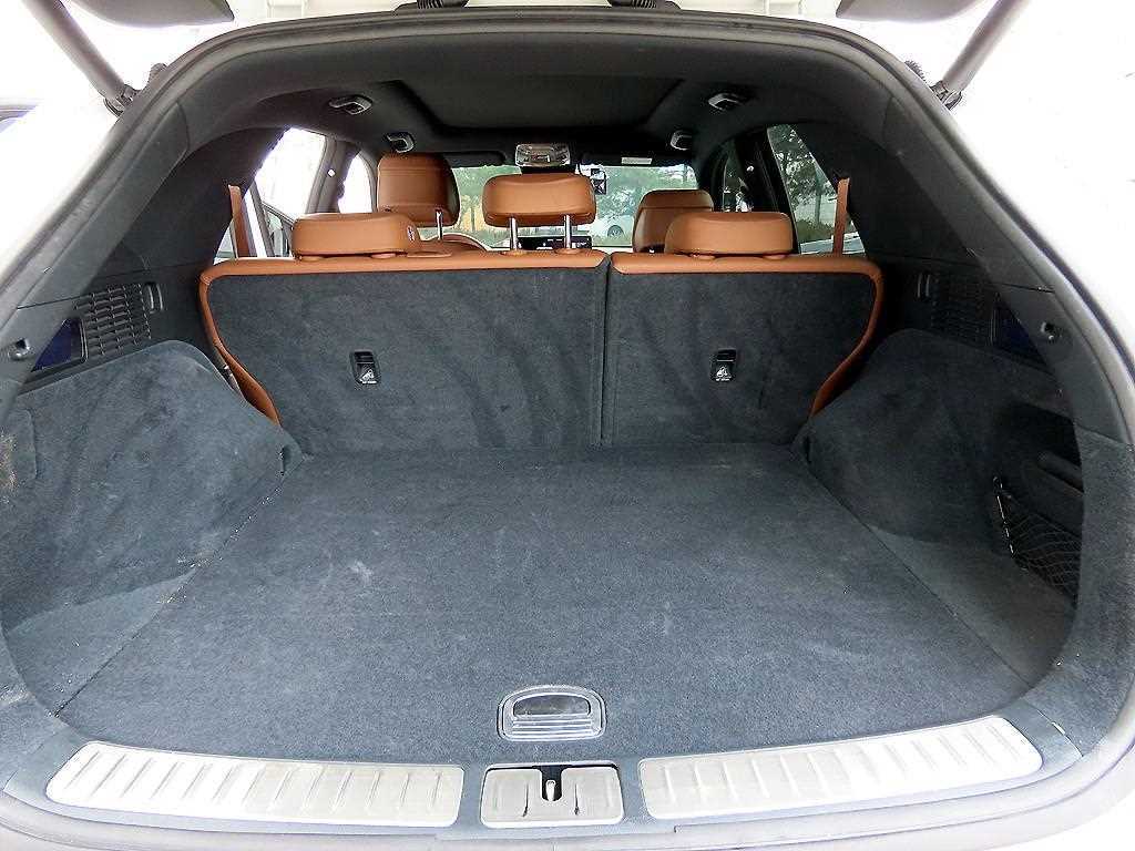 Genesis GV70 2022 Blanco - Importación desde Corea - HF Imports Iquique - Foto 18