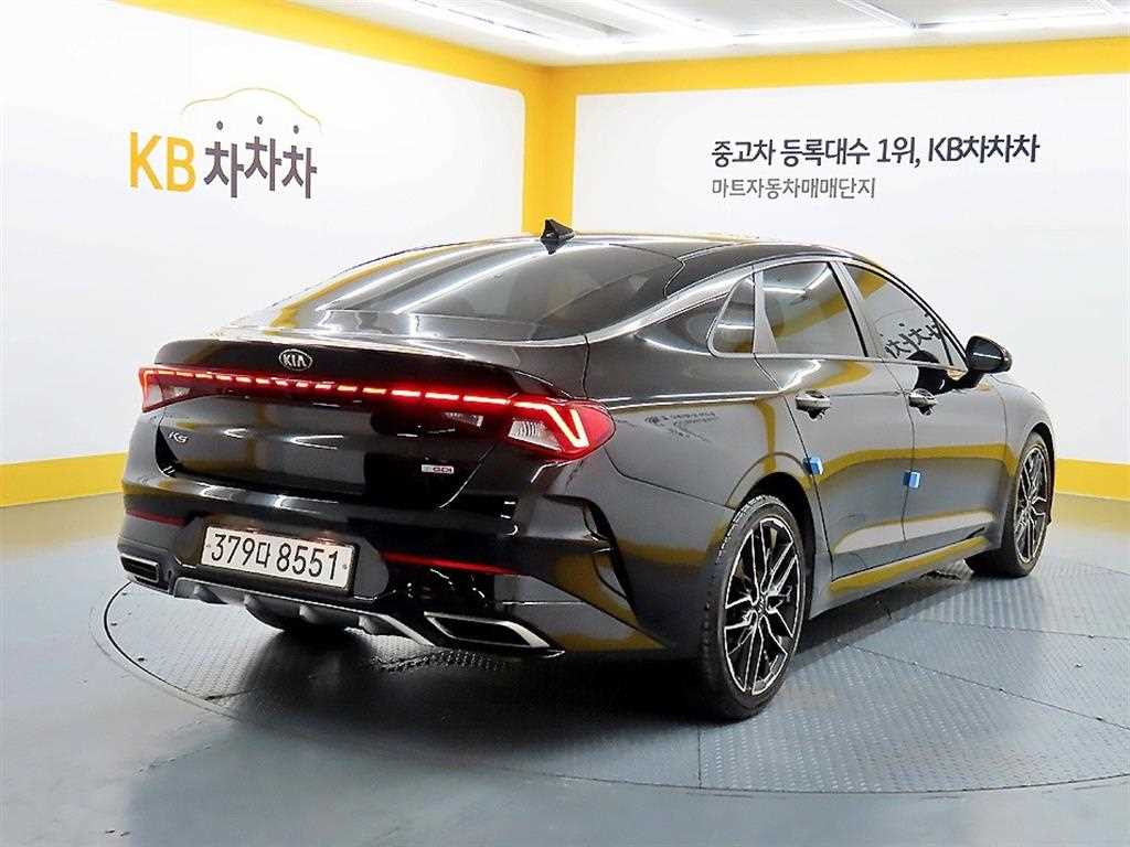 KIA K5 - Vista 6