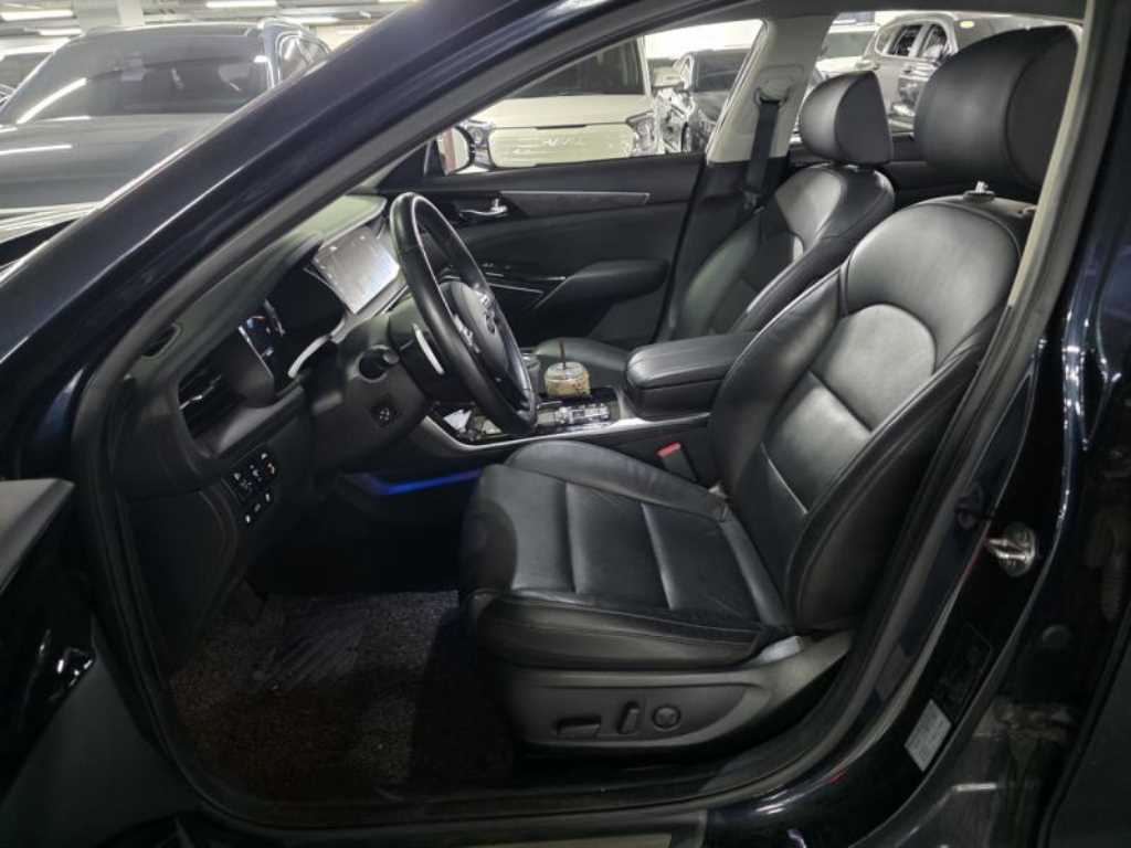 KIA K7 - Vista 10