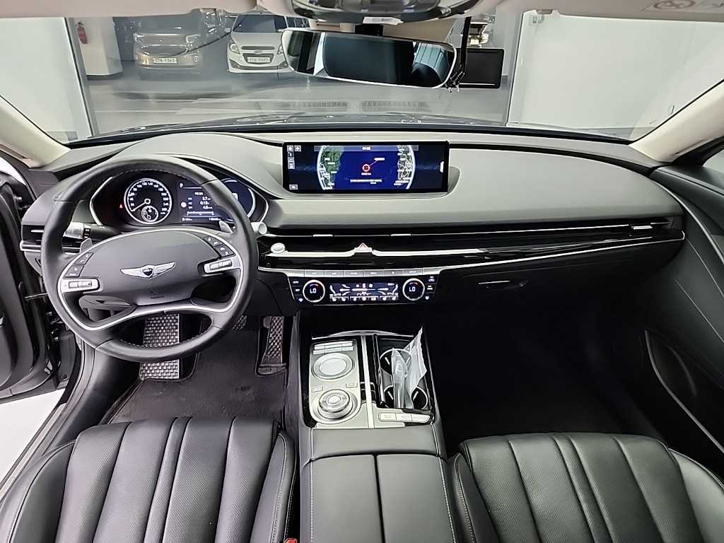 Genesis G80 - Vista 9