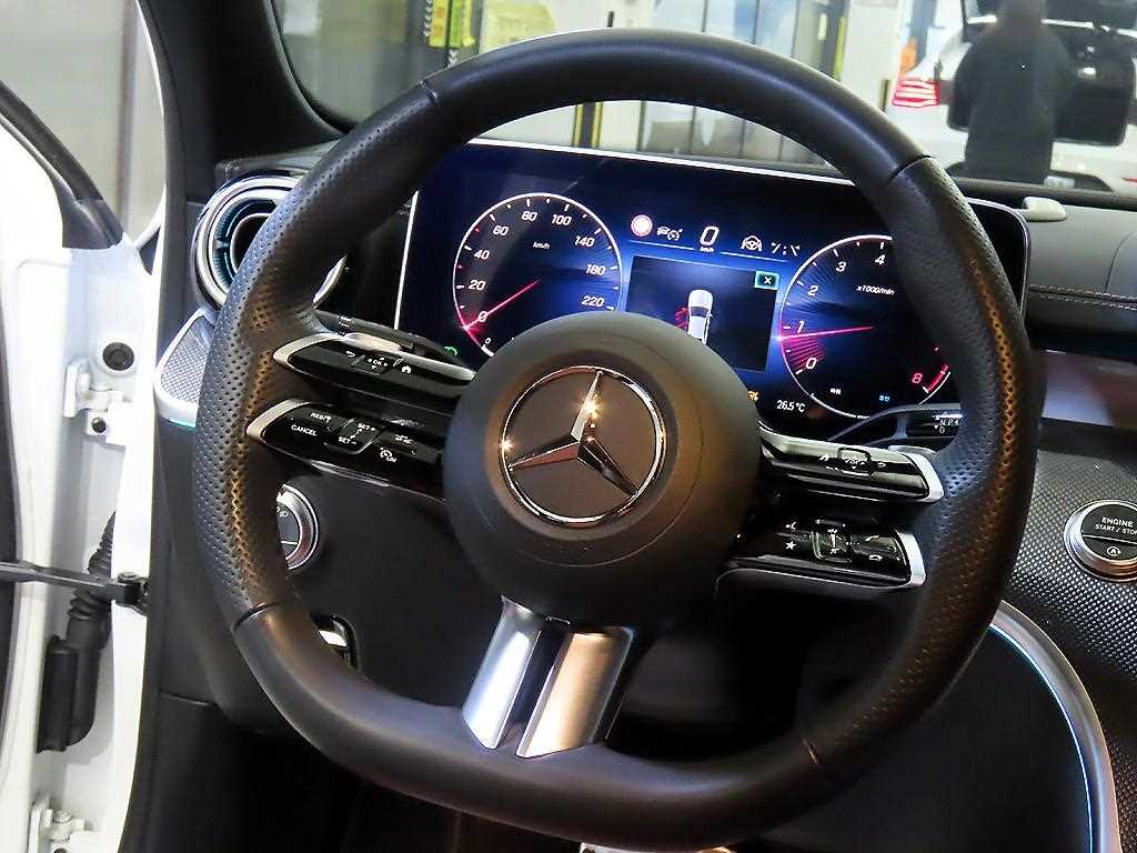 Mercedes Benz C Class - Vista 10