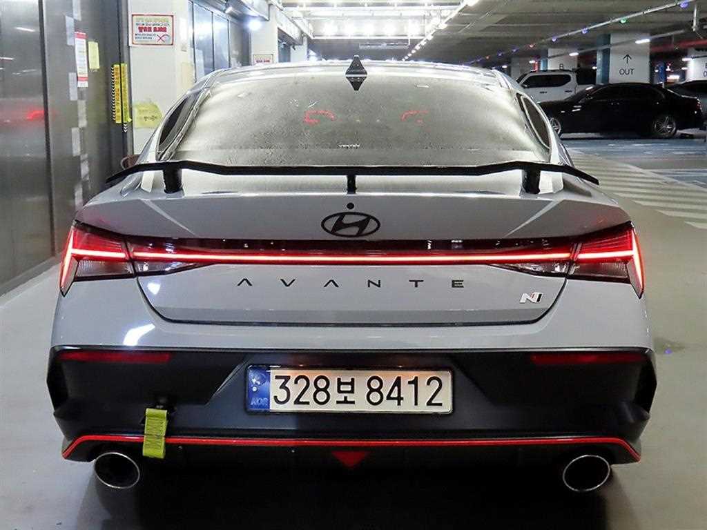 HYUNDAI Avante - Vista 7