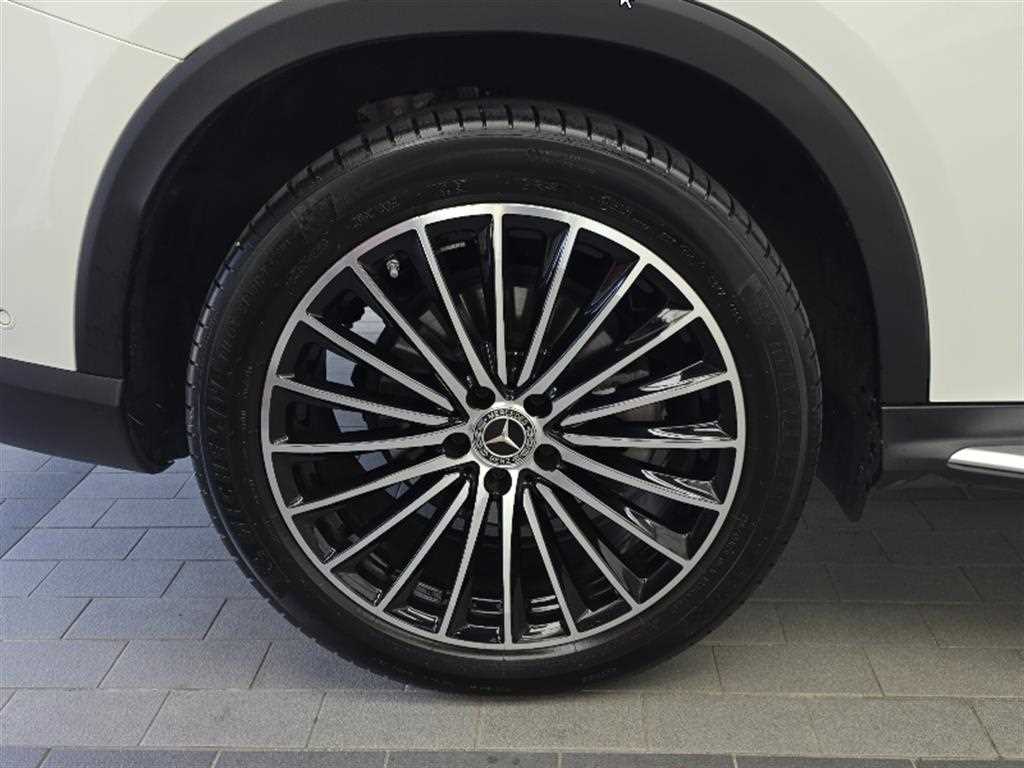 Mercedes Benz GLC Class - Vista 7