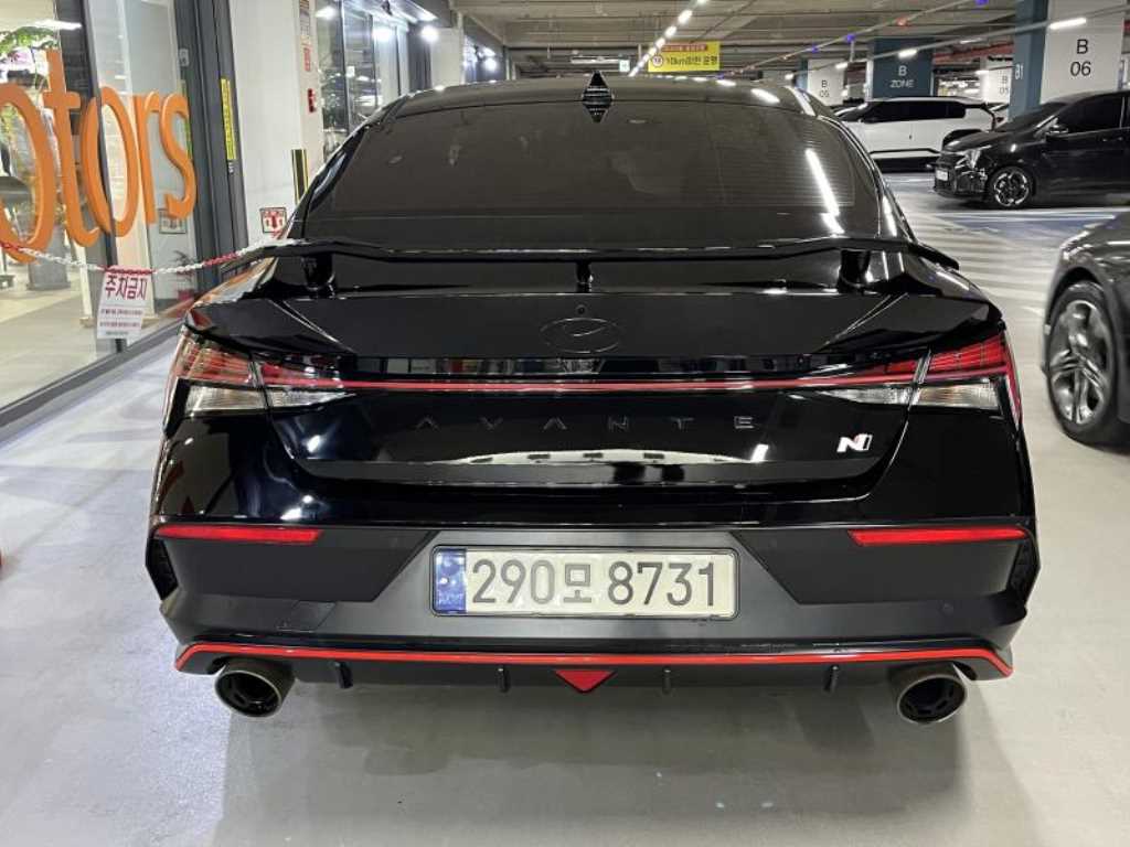 HYUNDAI Avante - Vista 7