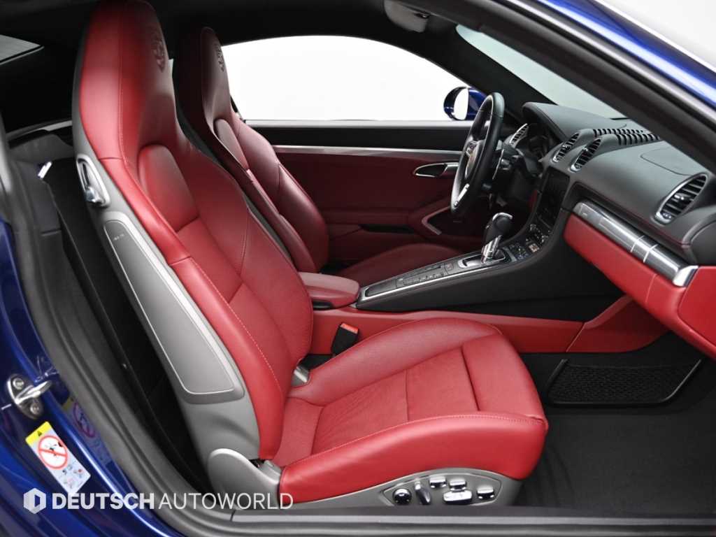 Porsche 718 - Vista 12