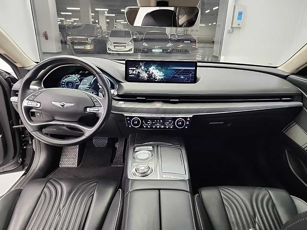 Genesis G80 - Vista 9