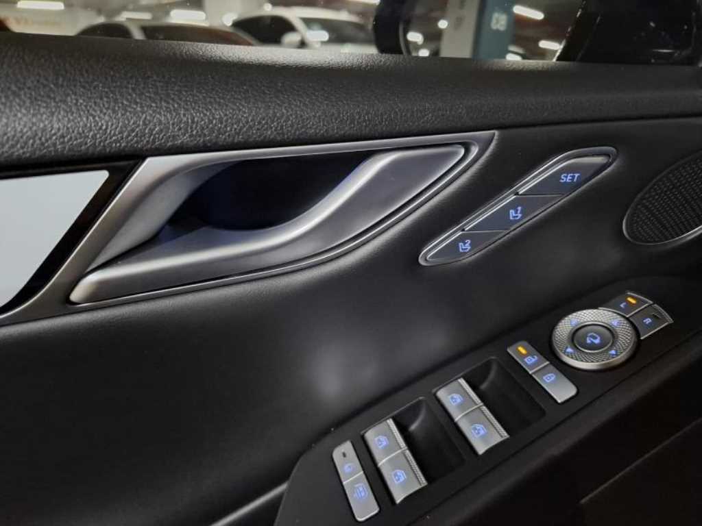 Genesis G80 2025 Gris - Importación desde Corea - HF Imports Iquique - Foto 17