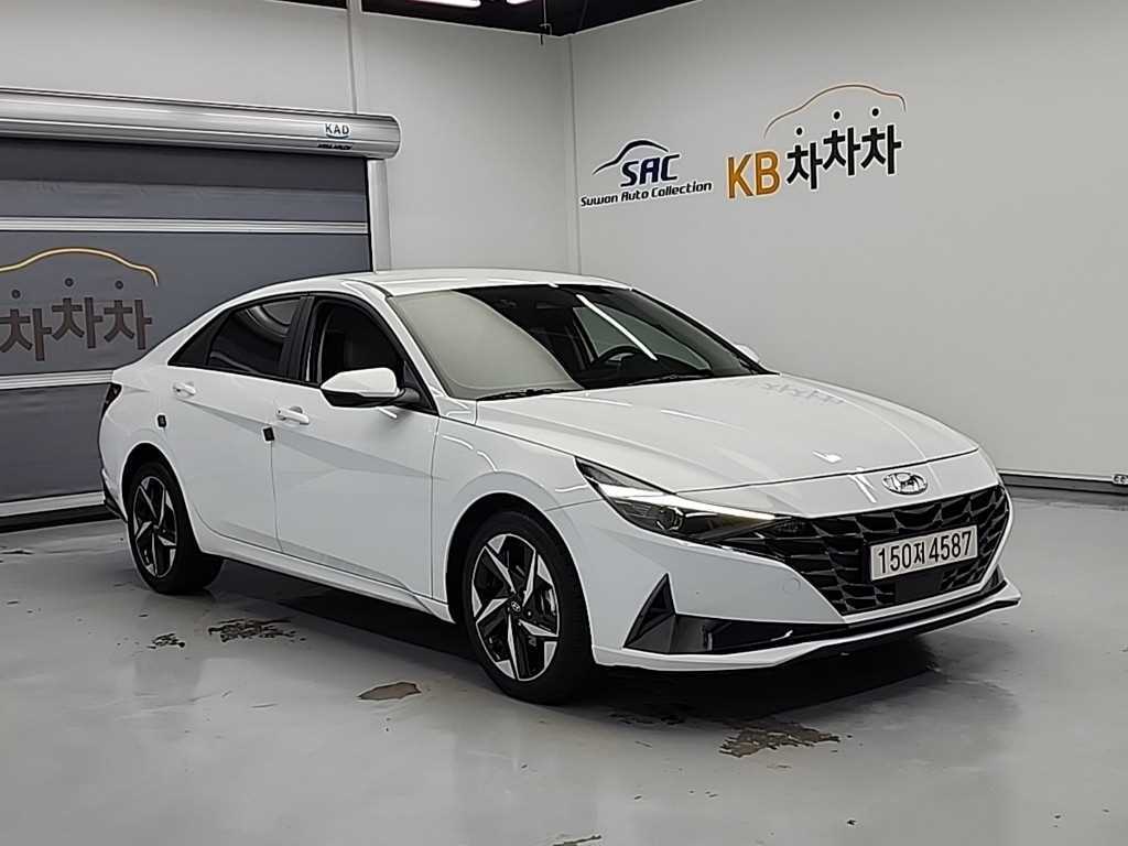 HYUNDAI Avante - Vista 6
