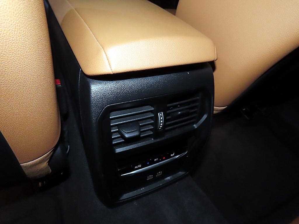 BMW 3 series 2024 Blanco - Importación desde Corea - HF Imports Iquique - Foto 18