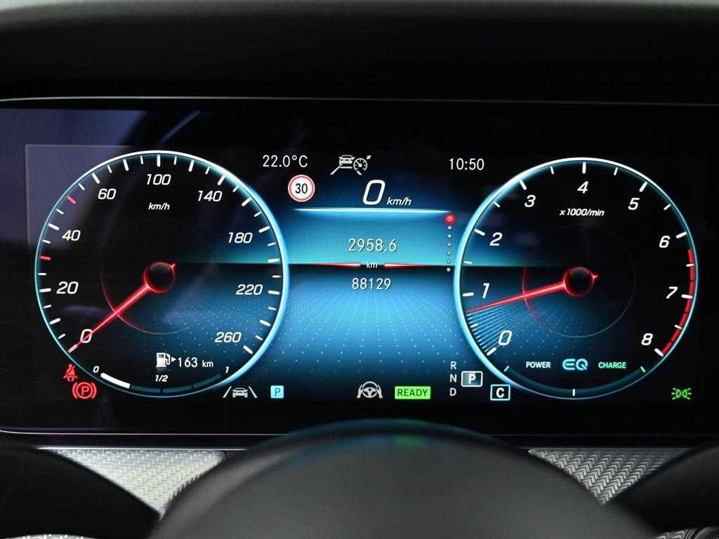 Mercedes Benz E class - Vista 10