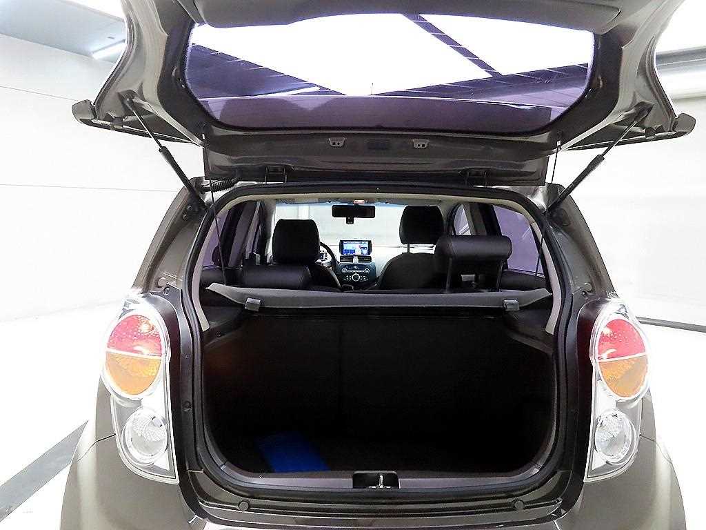 Chevrolet Spark 2012 Café - Importación desde Corea - HF Imports Iquique - Foto 19