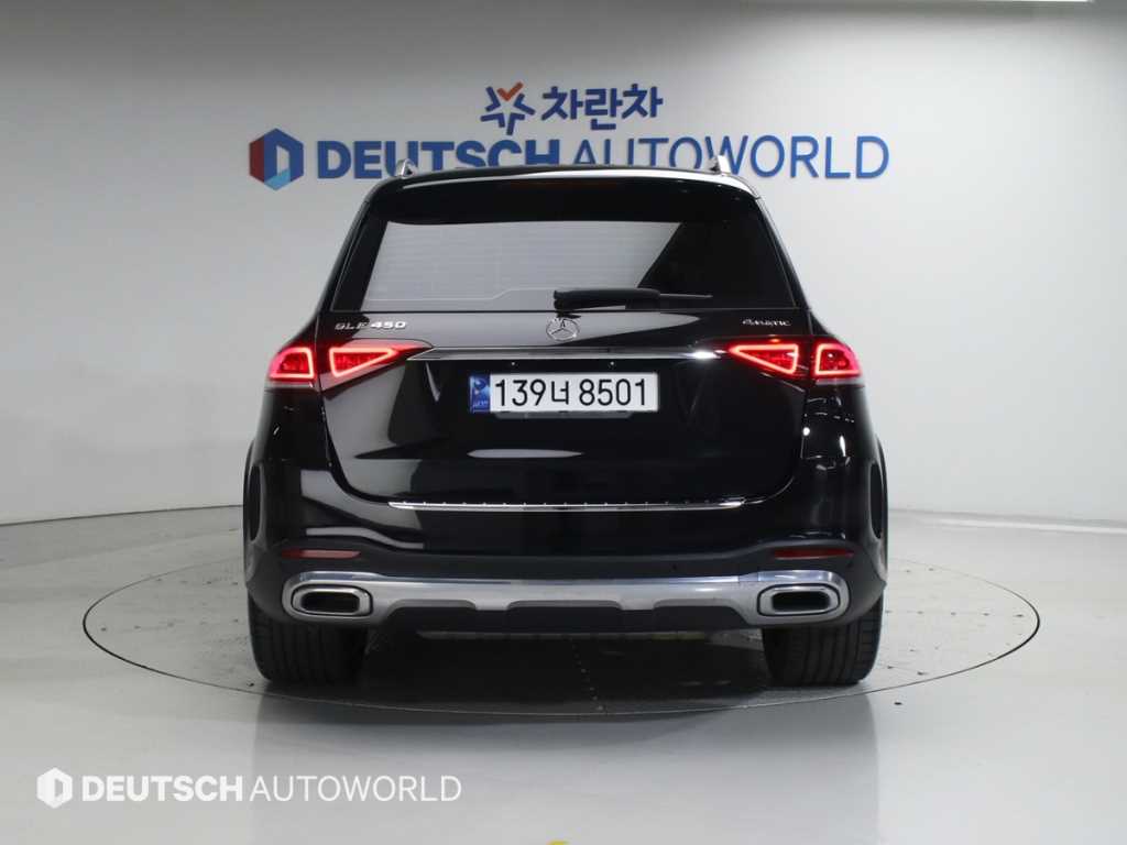 Mercedes Benz GLE Class - Vista 6